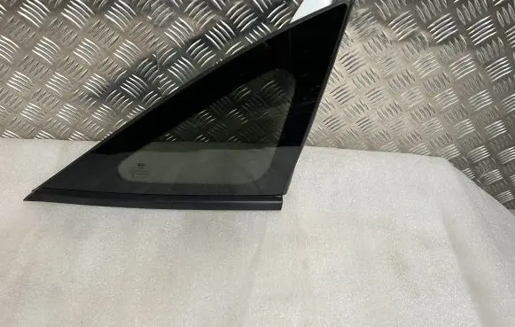 Hyundai Tucson IV NX4 Rear side window