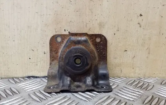 Subaru Forester SH Radiator mount bracket