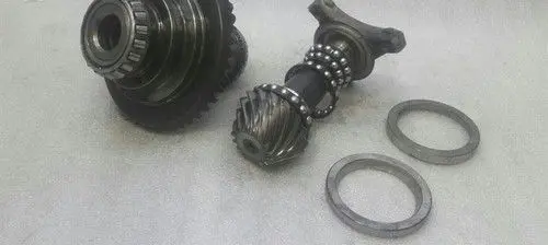 Mercedes-Benz C W205 Rear differential/diff mount bracket A2053501600