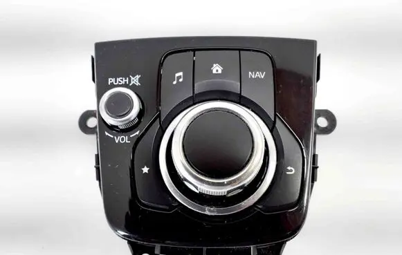 Head unit multimedia control