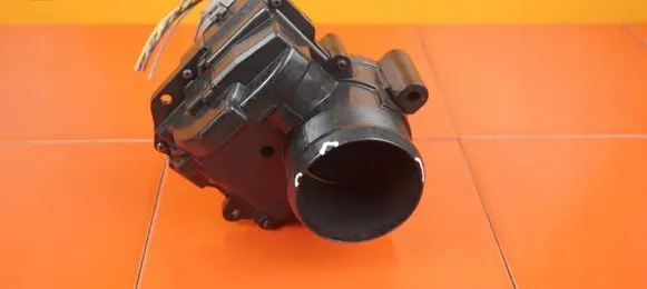 Mini One - Cooper Coupe R56 Engine V760491880 18MB38