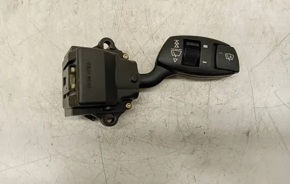 BMW 5 E60 E61 Wiper control stalk 60836 01206100 6924106