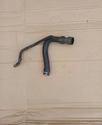 Engine coolant pipe/hose