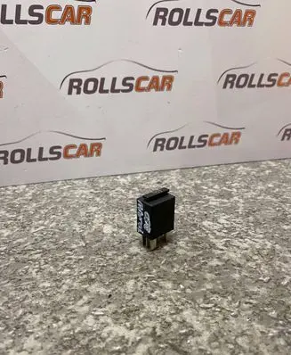 Volkswagen Touran I Other relay 7M0951253C 0332201102 95VW10K705EA