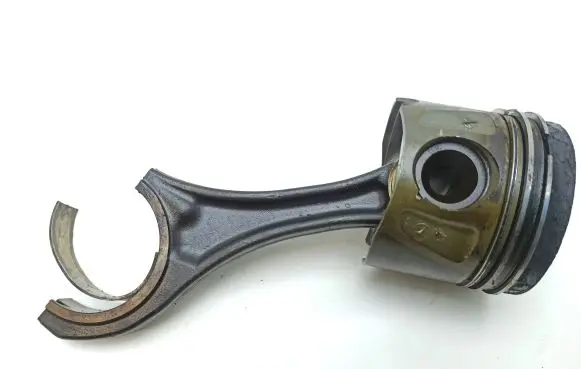 Mercedes-Benz Sprinter W906 Piston with connecting rod