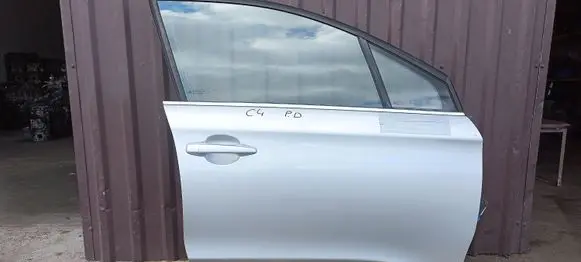 Citroen C4 II Front door 