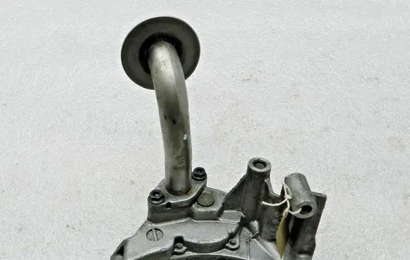 Volkswagen Caddy Oil pump 038115105C