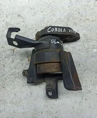 Toyota Corolla Verso AR10 Engine mount bracket