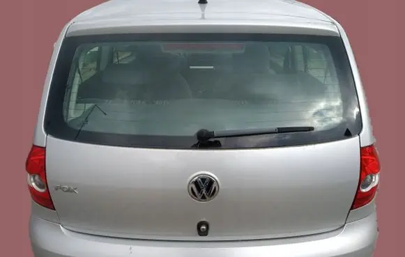 Volkswagen Fox Tailgate/trunk/boot lid brak