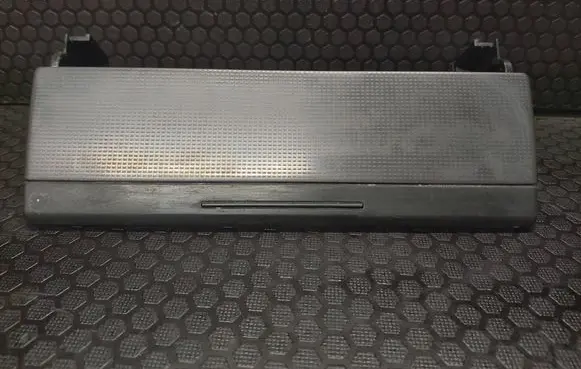Radio/GPS head unit trim