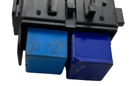 Dacia Sandero Other relay 20240077 2553240 1518077
