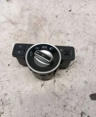 Mercedes-Benz C W204 Light switch A20490500