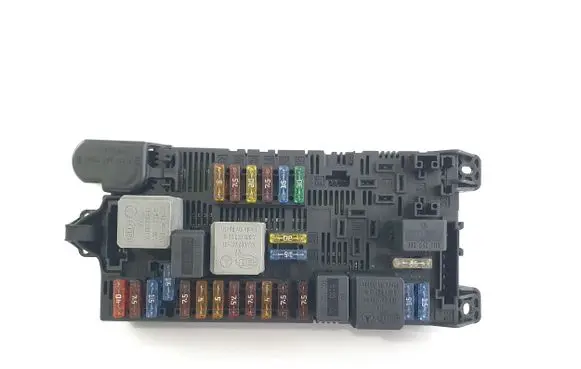 Mercedes-Benz E W211 Fuse module 2115454201