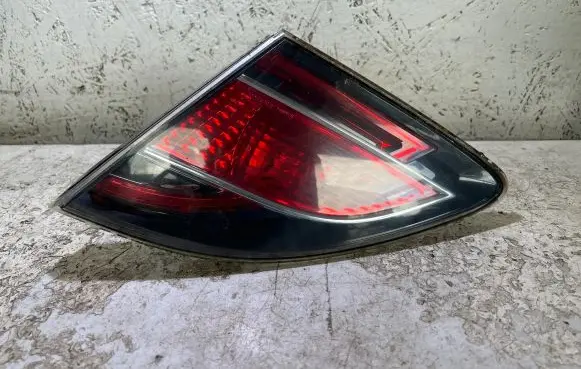 Mazda 6 Tailgate rear/tail lights 13241055