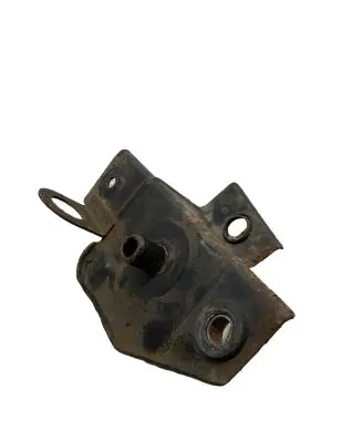 Radiator mount bracket