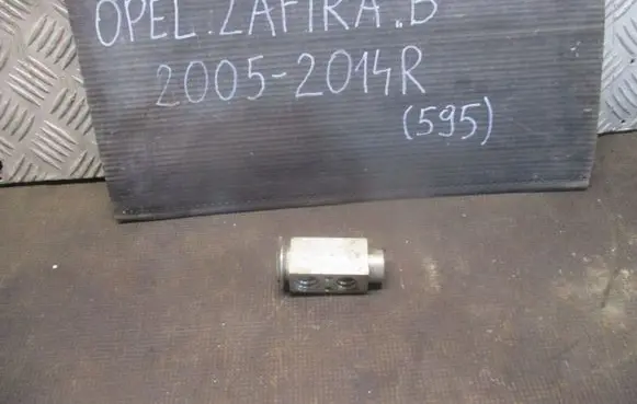 Opel Zafira B Air conditioning (A/C) expansion valve 7011211