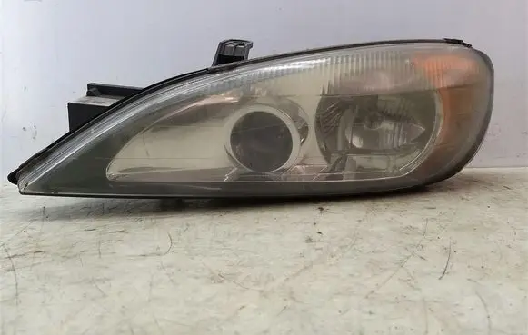 Nissan Primera Headlight/headlamp 260609F602