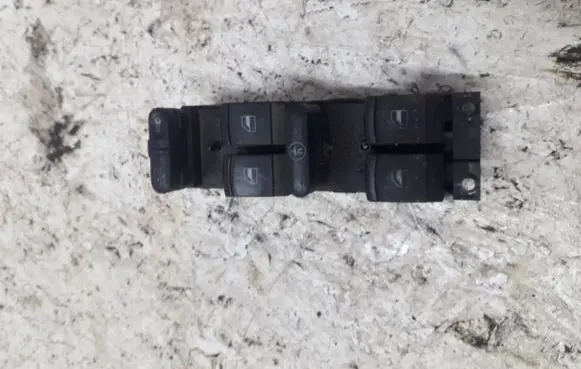 Volkswagen PASSAT B5 Electric window control switch 03755000
