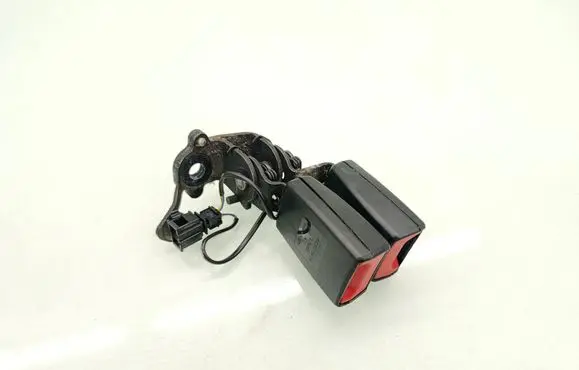 Skoda Octavia Mk3 (5E) Rear seatbelt buckle 8V0857739