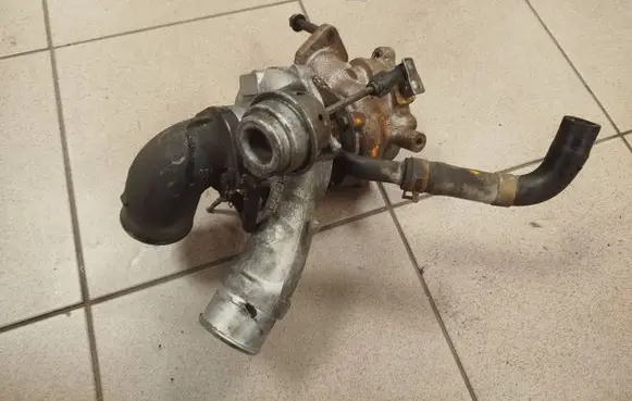 Hyundai H-1, Starex, Satellite Turbo 282004A500