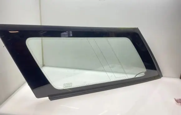 Subaru Outback Rear side window