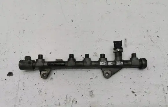 Renault Scenic III - Grand scenic III Fuel main line pipe 8200750048