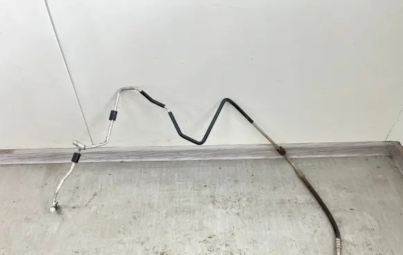 Audi Q5 SQ5 Air conditioning (A/C) pipe/hose 8R0260710J