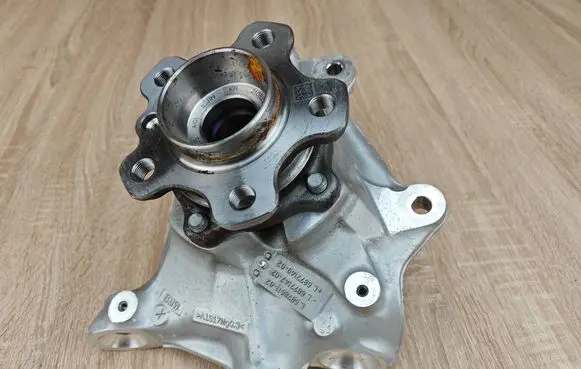 BMW 4 G22 G23 G24 G26 Front wheel hub spindle knuckle 6878611 6899175
