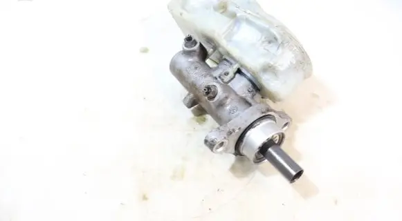 Volkswagen Transporter - Caravelle T5 Master brake cylinder