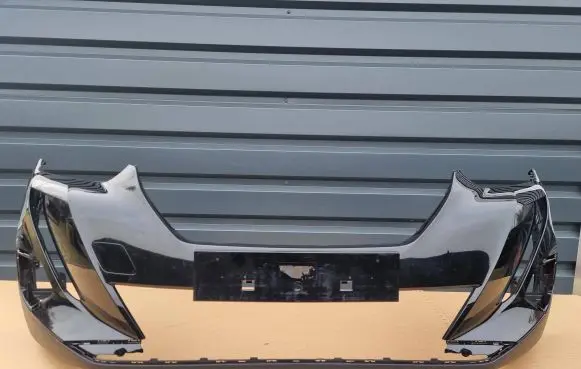 Peugeot 208 Front bumper 9826322180