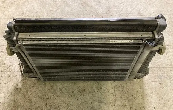Volkswagen Golf VI Radiator set 1K0820411AH 1K0121207BC 1K0145803CA