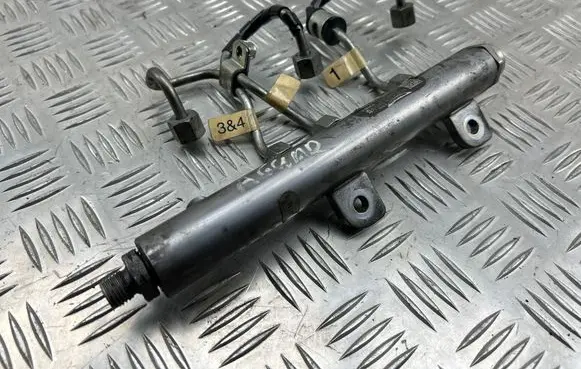 Jaguar XF X250 Fuel main line pipe 0264764 9X2Q9D280FA 0445216030