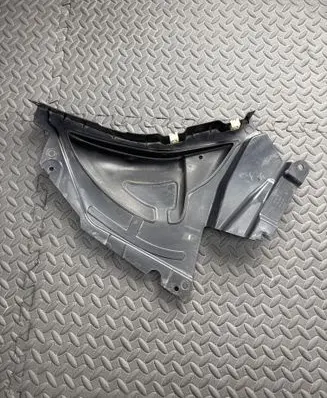 BMW 4 G22 G23 G24 G26 Front wheel arch liner splash guards 8081680 17949110