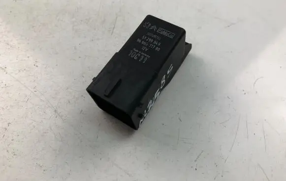 Peugeot 3008 I Other relay 9666671780