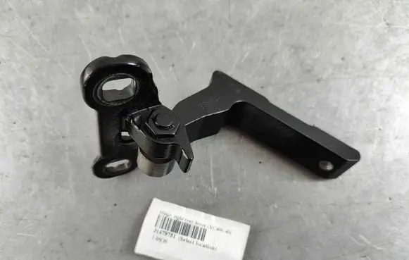 Volvo XC40 Rear door lower hinge 31479751