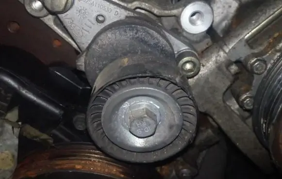 Citroen C3 Generator/alternator belt tensioner 9652073680