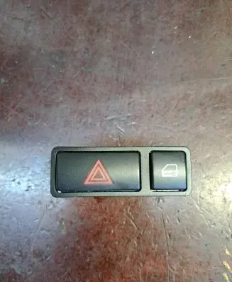 BMW X5 E53 Hazard light switch 8368920