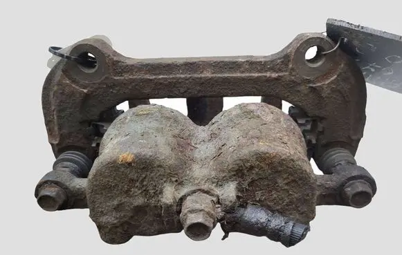 Hyundai Santa Fe Front brake caliper