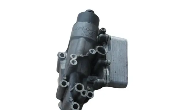 Mercedes-Benz A W176 Engine oil radiator A1331880001