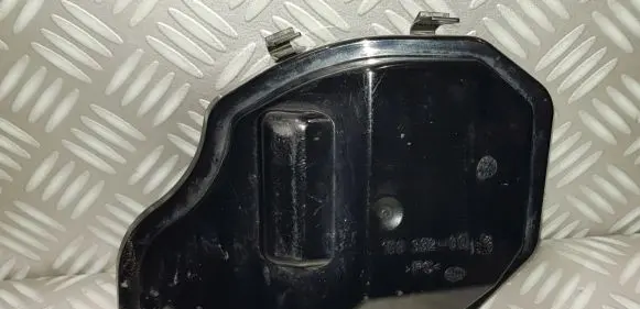 BMW 5 E60 E61 Headlight/headlamp dust cover 6933240