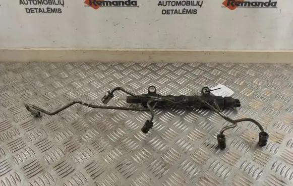 Toyota Avensis T250 Fuel main line pipe