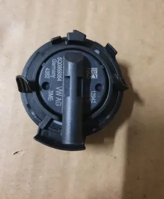 Audi A3 S3 8V Airbag deployment crash/impact sensor 5Q0959354