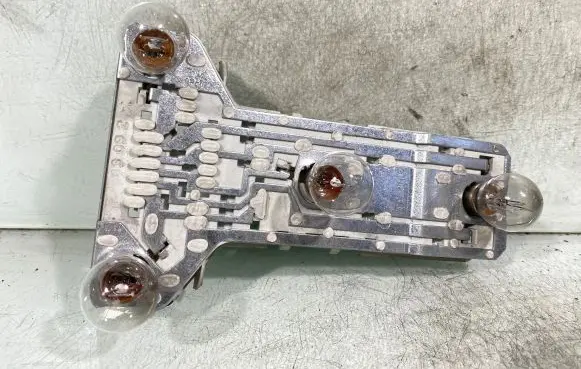Volkswagen PASSAT B5 Tail light bulb cover holder 3B5945257