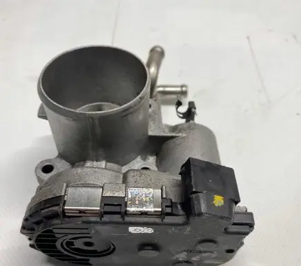 KIA Rio Throttle body valve 35100-04700