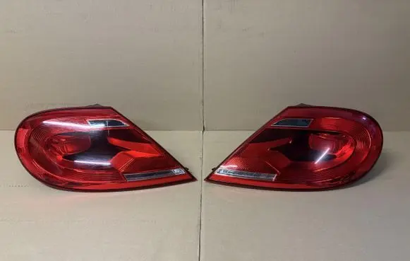 Rear door glass trim molding