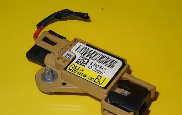 Opel Signum Airbag deployment crash/impact sensor 13102027