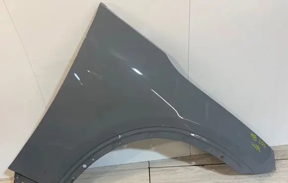 Mercedes-Benz EQE x294 Fender
