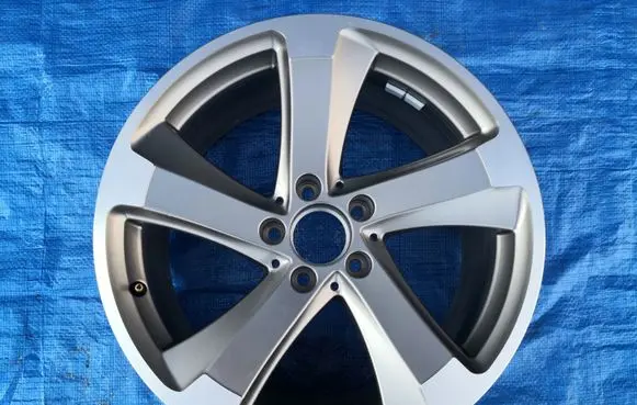 Mercedes-Benz SL R231 R18 alloy rim A2314012902