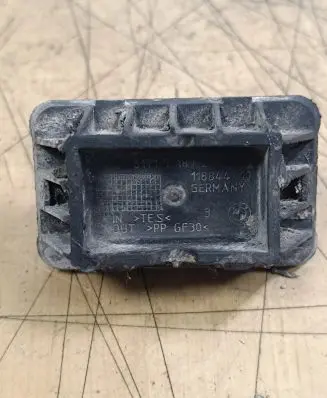 BMW X5 F15 Jacking socket point 5171718925903 51717189259 11884410