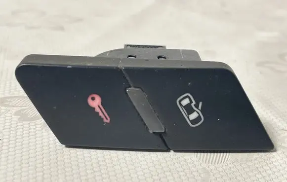 Audi A6 S6 C6 4F Central locking switch button 1962107 2725